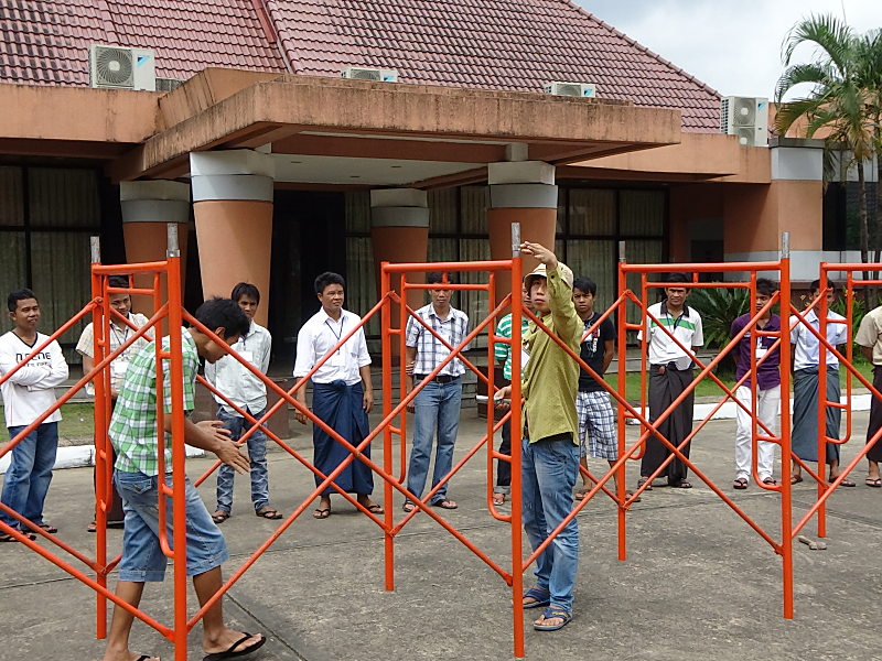 ミャンマーの建設現場｜中西産業株式会社